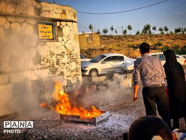 دومین روز برنامه طبیعت گردی «هم قدم با بهار» 