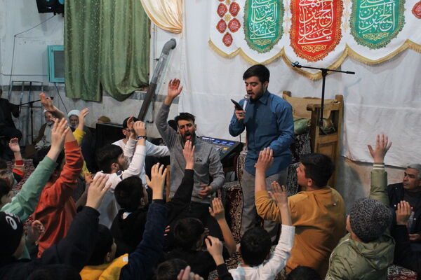 جشن ولادت امام حسین (ع) در شهر درق 