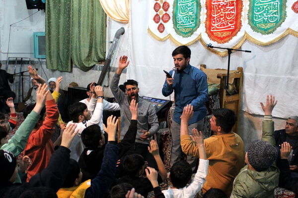 جشن ولادت امام حسین (ع) در شهر درق 