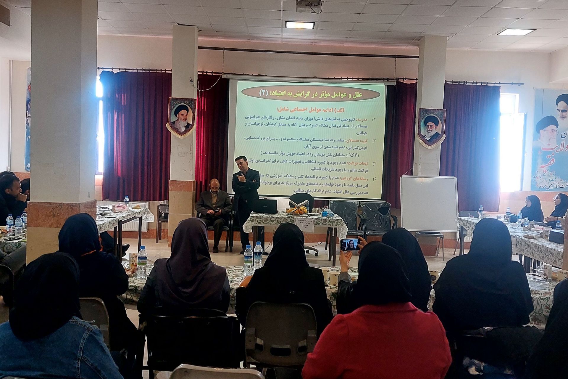 آگاه کردن خانواده‌ها نخستین گام در مبارزه با اعتیاد دانش‌آموزان است