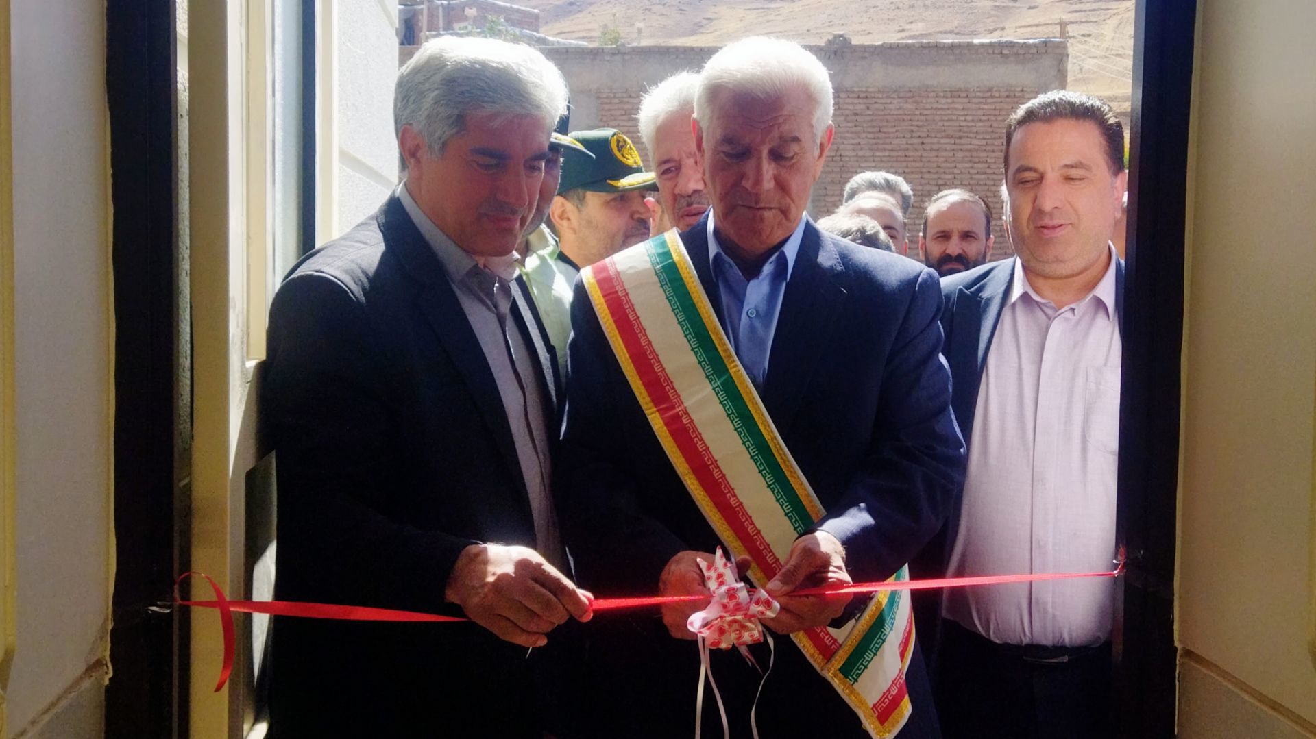  افتتاح مدرسه دو کلاسه خیرساز شهرستان اسکو در راستای نهضت توسعه عدالت آموزشی