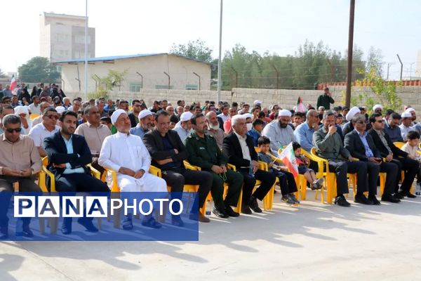 مردم بندرخمیر با حضور یکپارچه در ۲۲ بهمن اقتدار خود را فریاد زدند