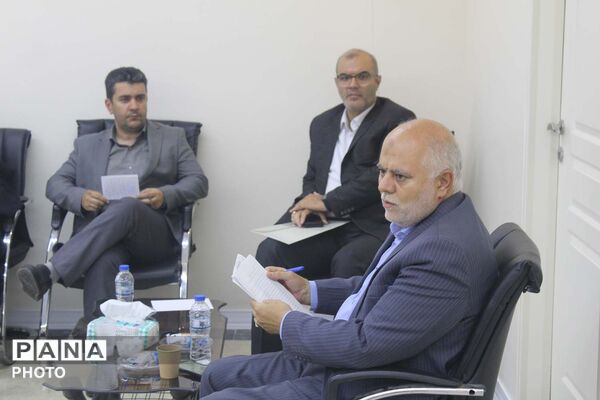 نشست شورای هماهنگی حفظ آثار دفاع مقدس و مقاومت استان قم