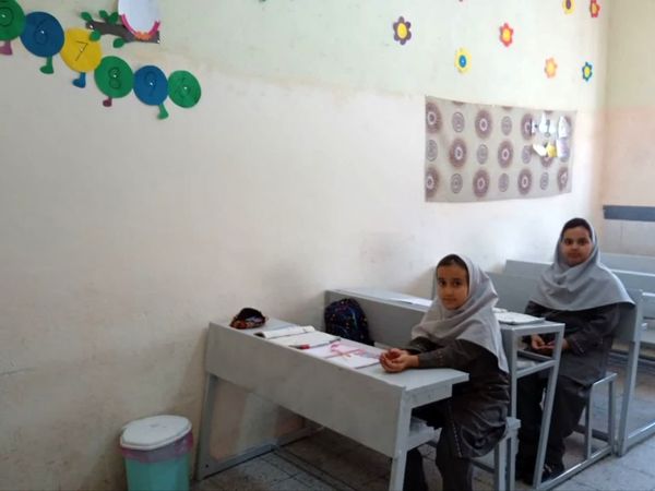 کلاس‌های تقویتی در ایام تابستان در دبستان شهید نجفی فدافن