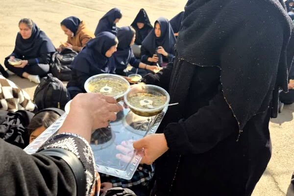 ویژه‌برنامه «یاس پهلو شکسته» در هنرستان الغدیر