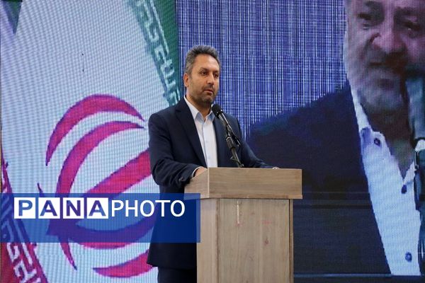 یک خشت هزار امید