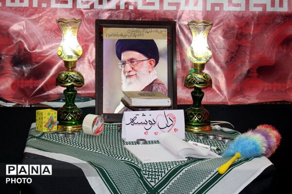 خدمت خادمان موکب بخش تنکمان به زائران رهبر شهید