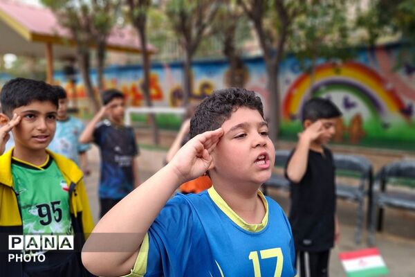 افتتاح کانون‌های ورزشی دانش‌آموزی در مدرسه شاهد خاتم‌الانبیا(ص) قرچک با اجرای طرح «پهلوان سعید»