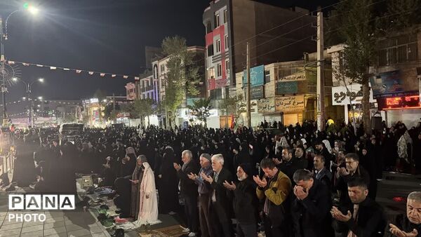اقامه نماز استغاثه و تجدید بیعت در اجتماعات شبانه شهرستان ساوجبلاغ