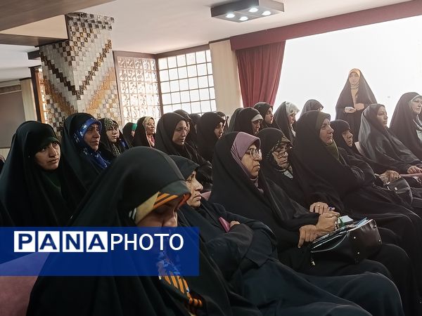 جلسه بصیرتی و سیاسی در راستای جهاد تبیین