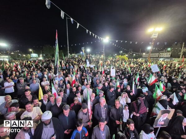 جشن ازدواج زوج انقلابی در تجمعات شبانه مردم پاکدشت