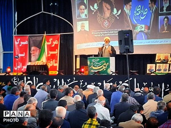 نماز عبادی سیاسی جمعه در شهرستان کاشمر 