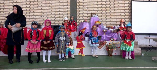 برگزاری جشنواره هویت‌های ملی اسلامی کودکستان‌های شهرستان فاروج