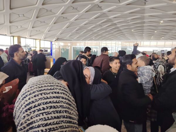 بازگشت کاروان‌های دانش‌آموزی حج عمره از ۶ استان کشور از ایستگا ه پروازی مشهد