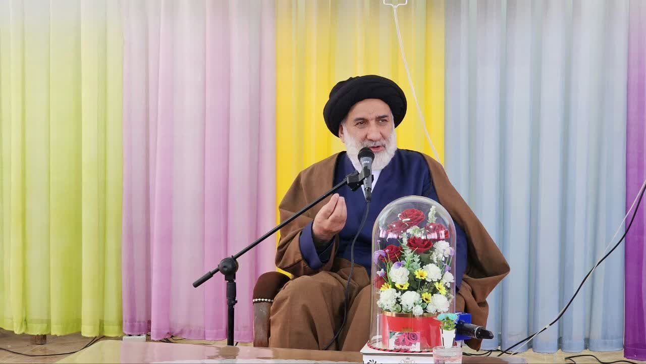 از هر مسئول پرتلاش باید پشتیبانی کرد