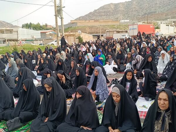 نماز عید فطر در پلدختر و معمولان