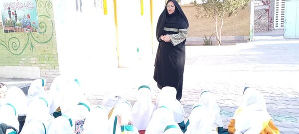 برگزاری صبحگاه انتظار در آموزشگاه فاطمیه خاتم 