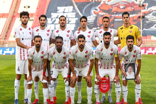 جدال پرسپولیس با قوهای سپید انزلی/ کارگر: ملوان همیشه گربه سیاه پرسپولیس بوده است