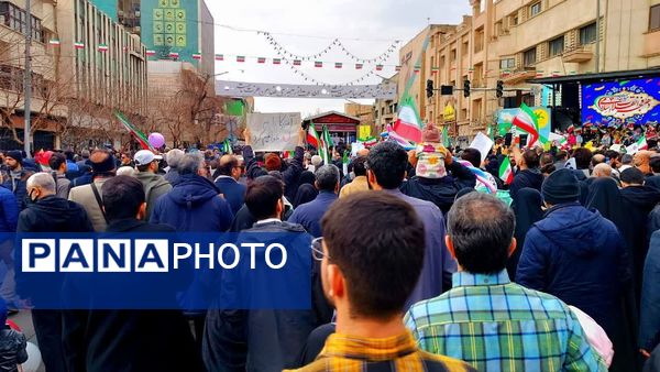 تجلی ولایتمداری در مسیر ۲۲ بهمن