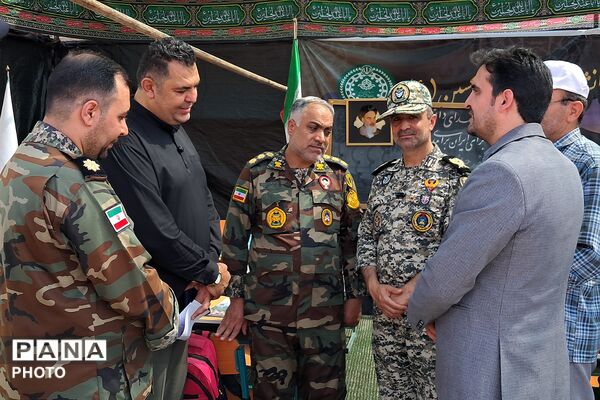 بهارستان دو در مسیر عشق؛ میزبانی فرهنگیان از زائران حسینی در عوارضی پرند