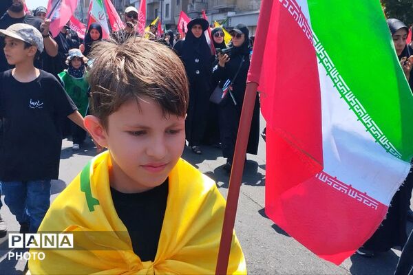خروش ملت در بدرقه پیکر رهبر شهید