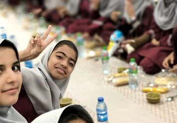 ضیافت افطاری ماه مبارک رمضان به میزبانی دبستان نورالهدی