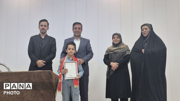 تقدیر از راویان کوچک اتفاقات بزرگ