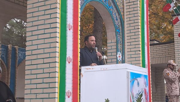  غبارروبی مزار شهدا در نیشابور 