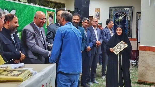 مراسم تجلیل از مقام معلم در شهرستان اشتهارد