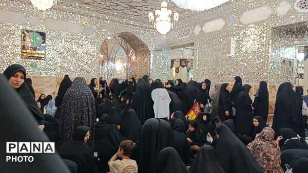 حضور گسترده مردم در جمکران و حرم مطهر برای بدرقه رهبر شهید