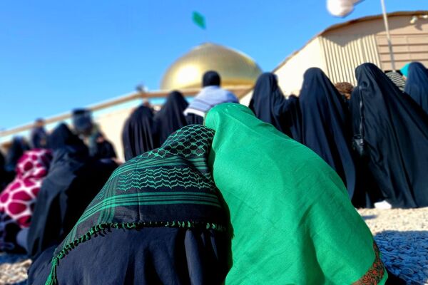 طلائیه سرزمینی به وسعت نور