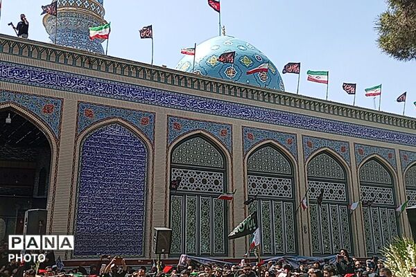 مراسم تشییع و خاکسپاری شهدای جنگ رمضان وائین