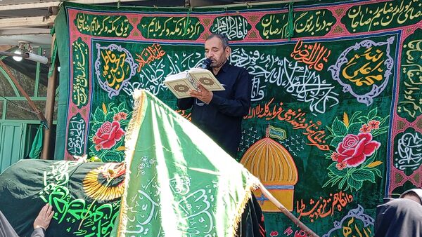 خیابان‌های بن، رنگ ماتم گرفت: تشییع نمادین پیکر امام هشتم