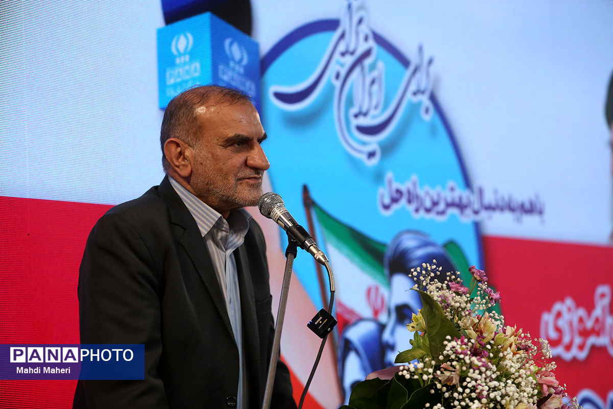دانش‌آموزان روایتی نو از ایران و مسائل آن داشته باشند/ اردوهای پانا با محوریت آموزش، خودباوری و مسئله‌محوری استمرار یابد