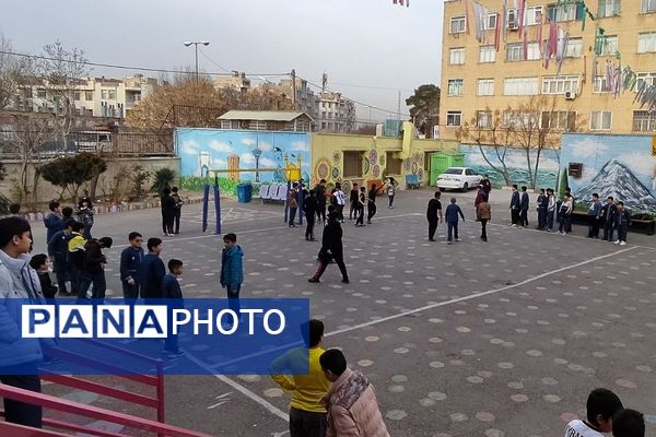 «جام اقتدار» در دبستان پانزده خرداد ناحیه دو شهرری 