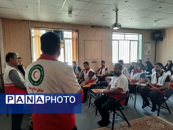 جوانان هلال احمر کاشمر برای حوادث آماده می شوند