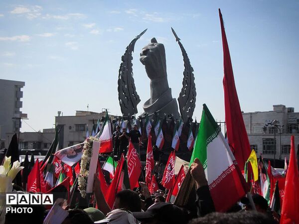 مراسم بدرقه و تشییع آقای شهید ایران در تهران 
