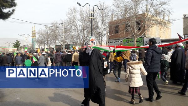گلستانی از غرور در سملقان؛ موج حضور مردم در جشن انقلاب