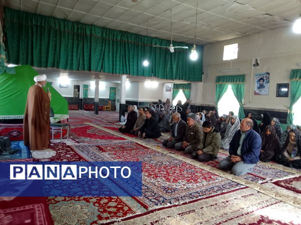 اقامه باشکوه نماز عید سعید فطر در روستای گزکوه 