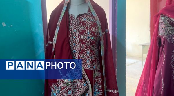 ۲۲ بهمن؛ نمایش خلاقیت دانش‌آموزان سردشتی در غرفه‌های فرهنگی و آموزشی