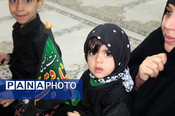 اجتماع بزرگ شیرخوارگان حسینی در حسینیه ثارالله یاسوج