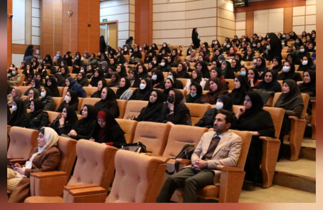 برگزاری دوره آموزشی سلامت دهان و دندان برای مراقبین سلامت مدارس