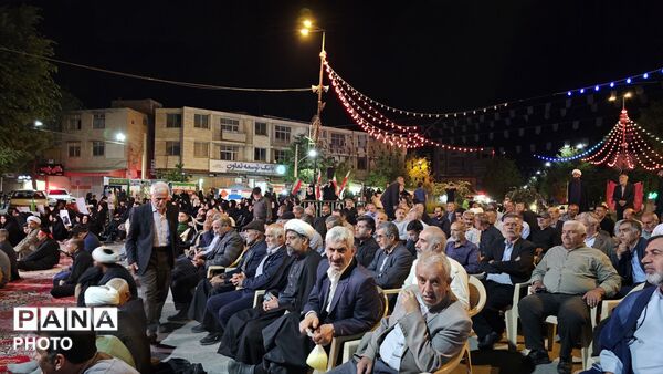 فارسان سیاه‌پوش محرم شد