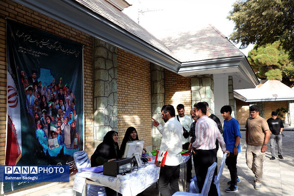 پذیرش دانش‌آموزان شرکت کننده در بیست و پنجمین کنگره ملی پرسش مهر