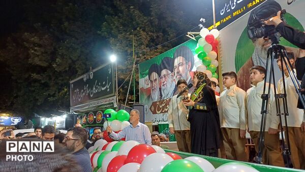 حضور پرشور فرهنگیان و دانش‌ آموزان در جشن بزرگ غدیر