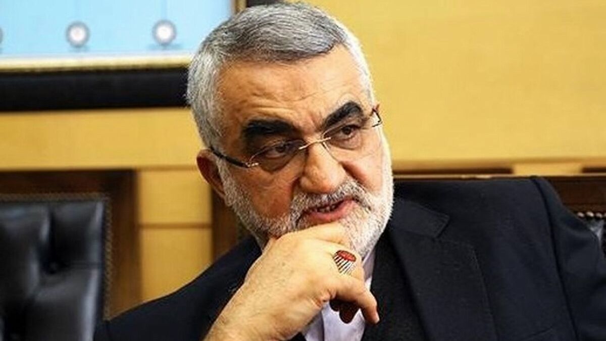 انهدام پایگاه‌های فرامنطقه‌ای آمریکا در صورت حماقت ترامپ
