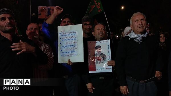 آیین عزاداری و نماز استغاثه به یاد رهبر امت اسلام در حسینیه امام خمینی 