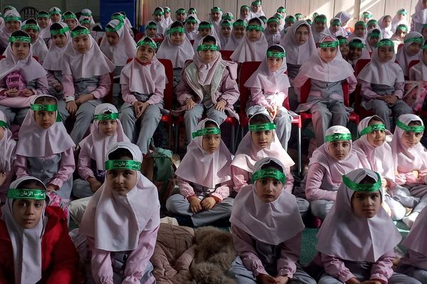 نوای زنگ انقلاب از مدرسه شهید سرافراز اسلامشهر برخاست