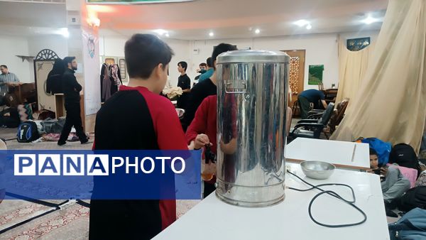 افطاری دومین روز اعتکاف دانش آموزی «سه روز در بهشت»
