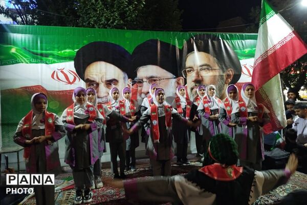تجمعات شبانه با حضور پرشور پیشتازان؛ صحنه هایی از پویایی، همبستگی و امید